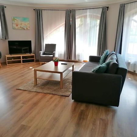 Pannonia Apartman Esztergom Eksteriør billede