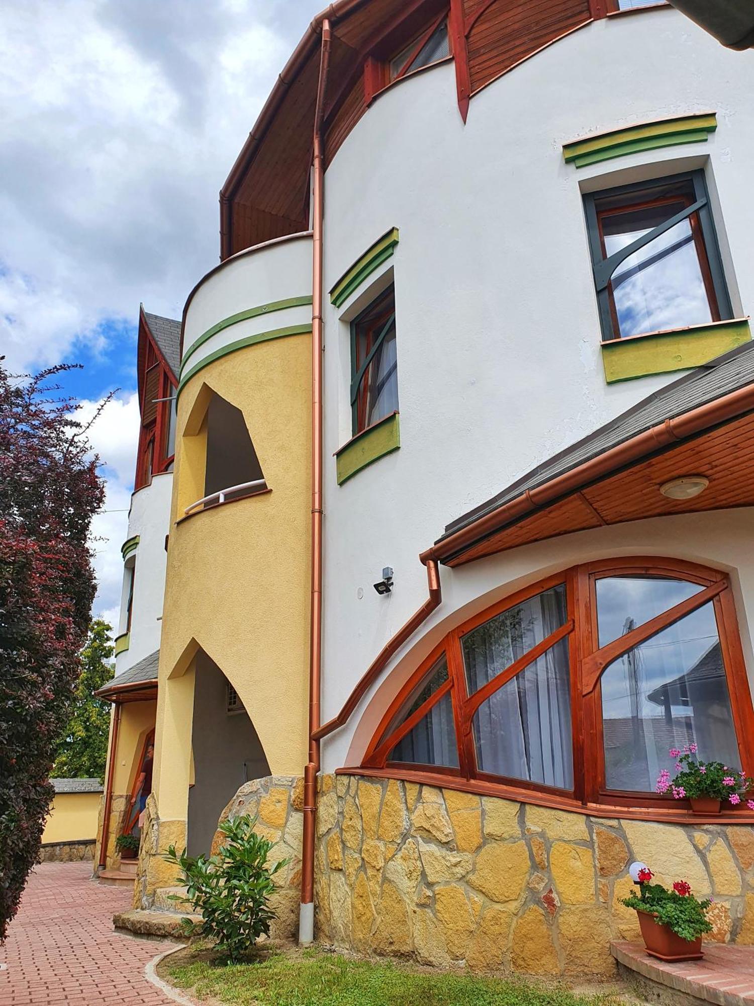 Pannonia Apartman Esztergom Værelse billede